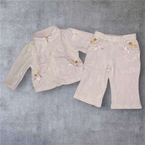 SALE✨ Gymboree Baby Girl Velour Jacket & Pts Set – Lavender, Sz 12–18M & 18-24m - Picture 3 of 4